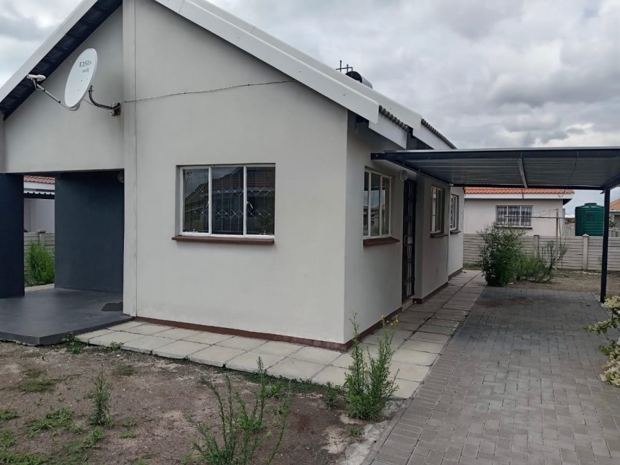 3 Bedroom Property for Sale in Freedom Park North West